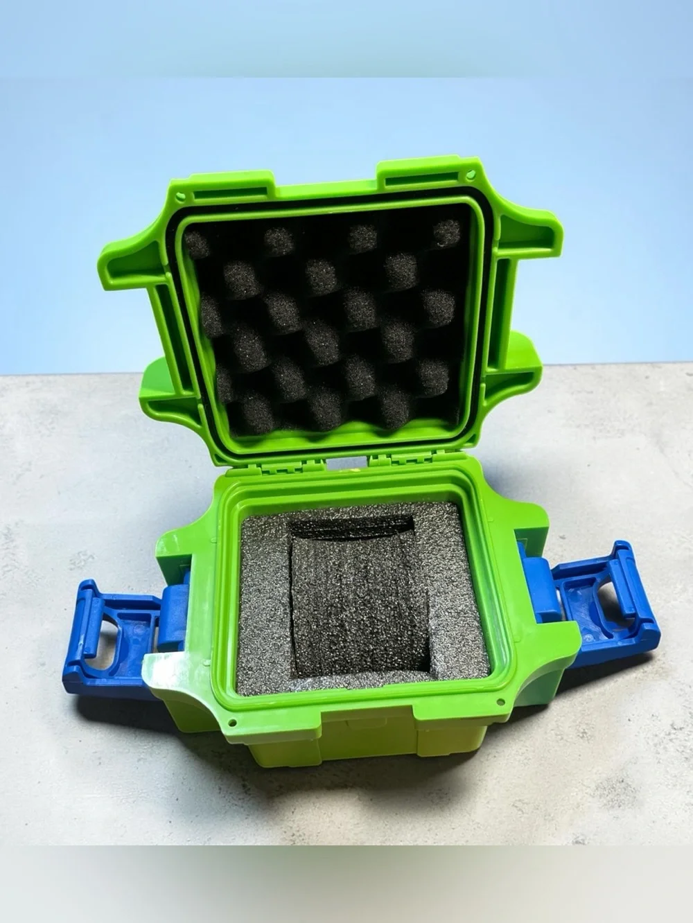 Invicta Limited Neon Green Case with Blue Accents
